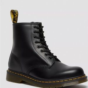 Womens size 9 1460 doc martens
